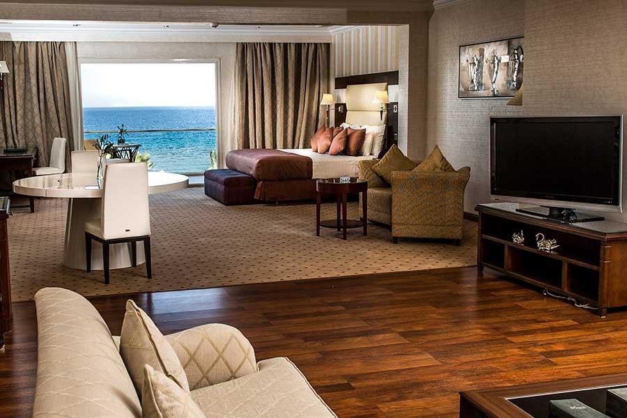 Premier Le Reve Hotel & Spa (Adults Only) Hurghada Exterior photo Suite at the Hilton Tel Aviv